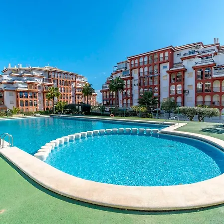 Modern 2 Bed In Torrievieja Apartamento