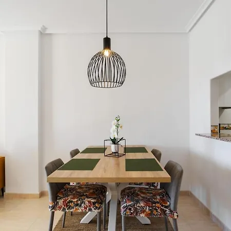 Modern 2 Bed In Torrievieja