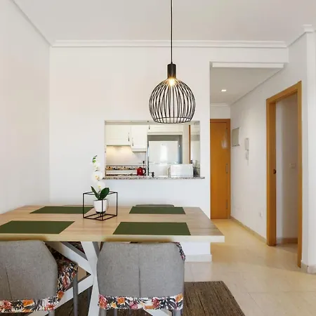 Apartamento Modern 2 Bed In Torrievieja