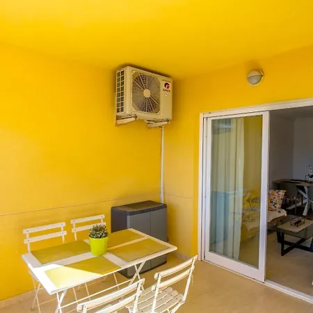 Modern 2 Bed In Torrievieja Apartment